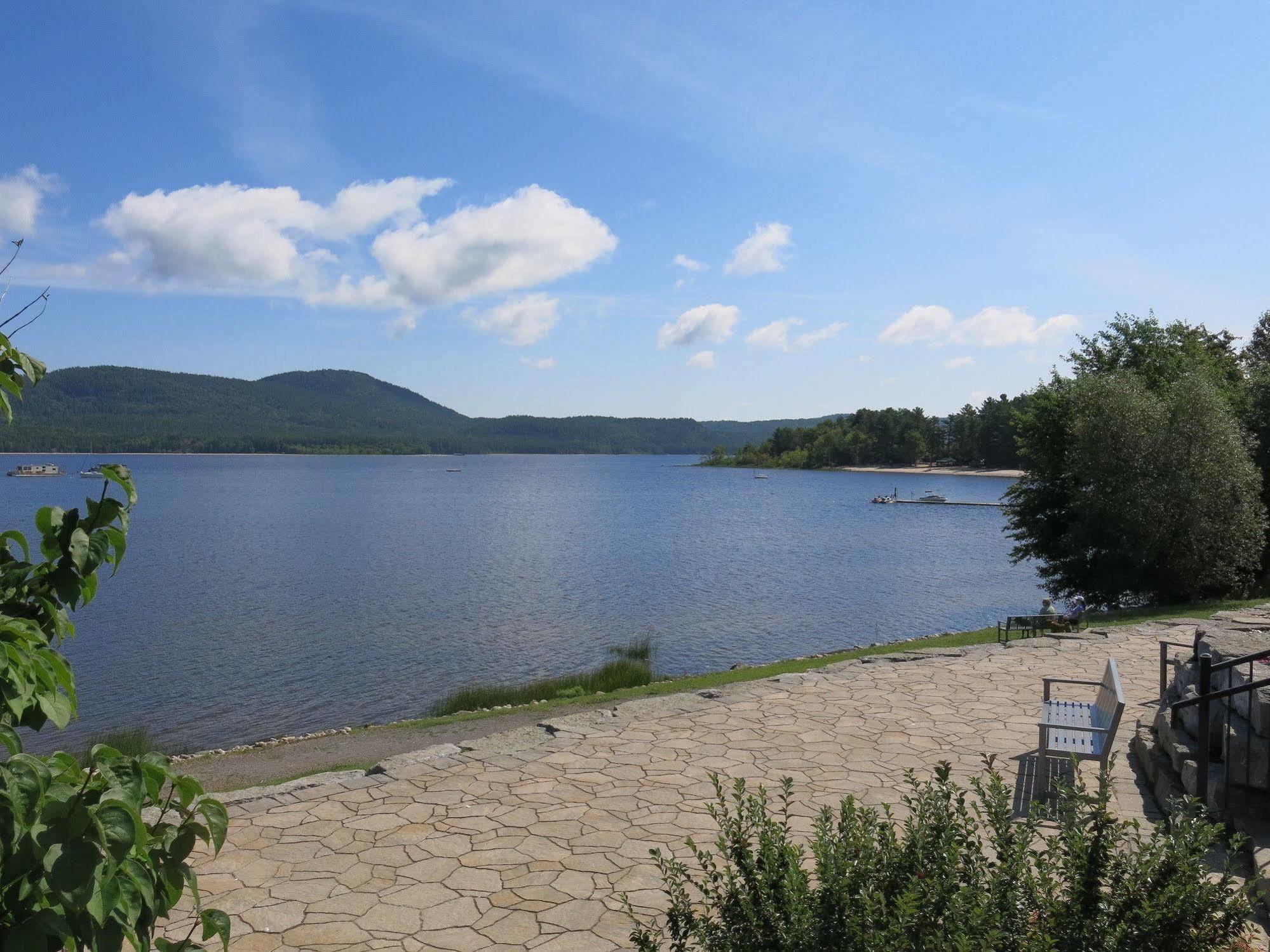 Shemron Suites Hotel Deep River Eksteriør bilde