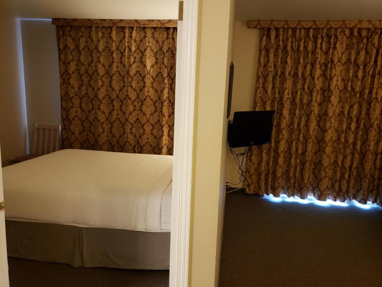 Shemron Suites Hotel Deep River Eksteriør bilde
