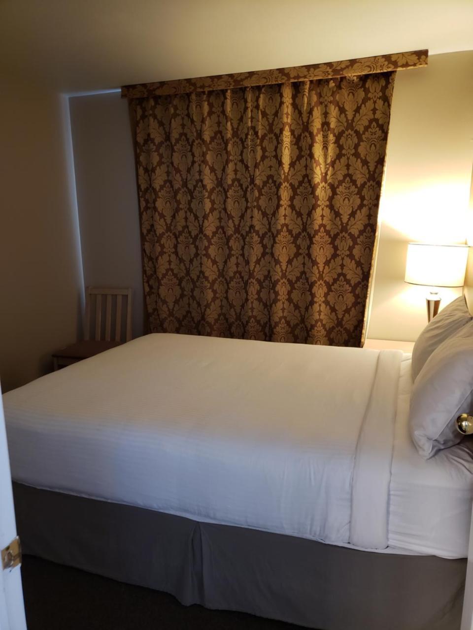 Shemron Suites Hotel Deep River Eksteriør bilde