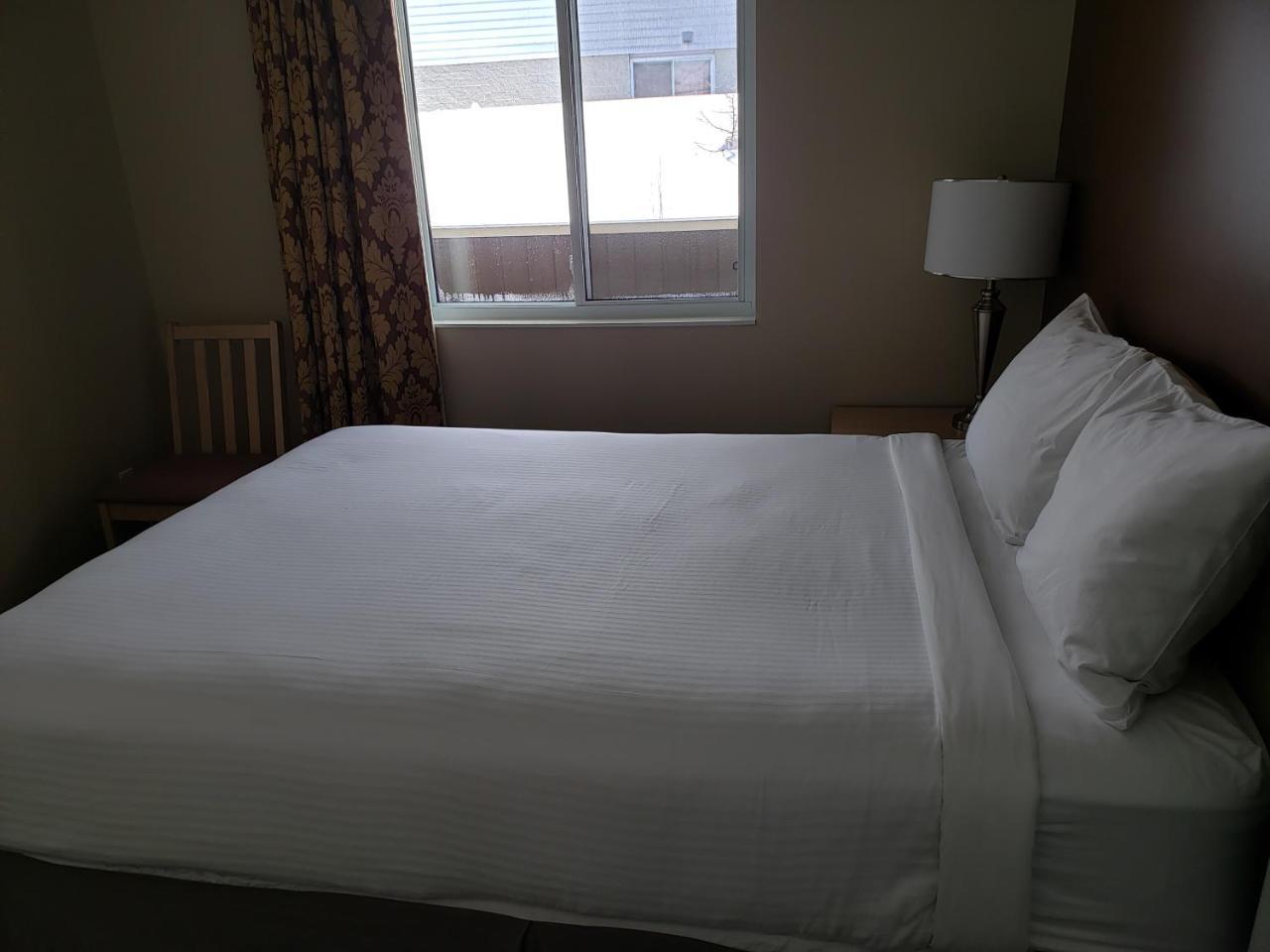 Shemron Suites Hotel Deep River Eksteriør bilde