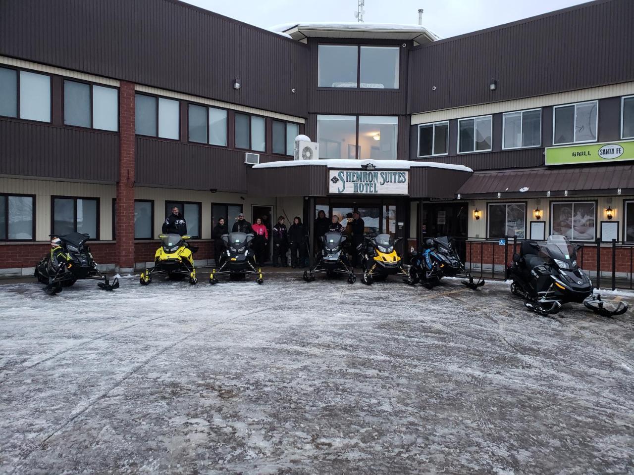 Shemron Suites Hotel Deep River Eksteriør bilde