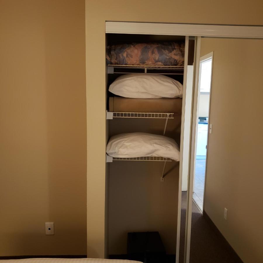 Shemron Suites Hotel Deep River Eksteriør bilde